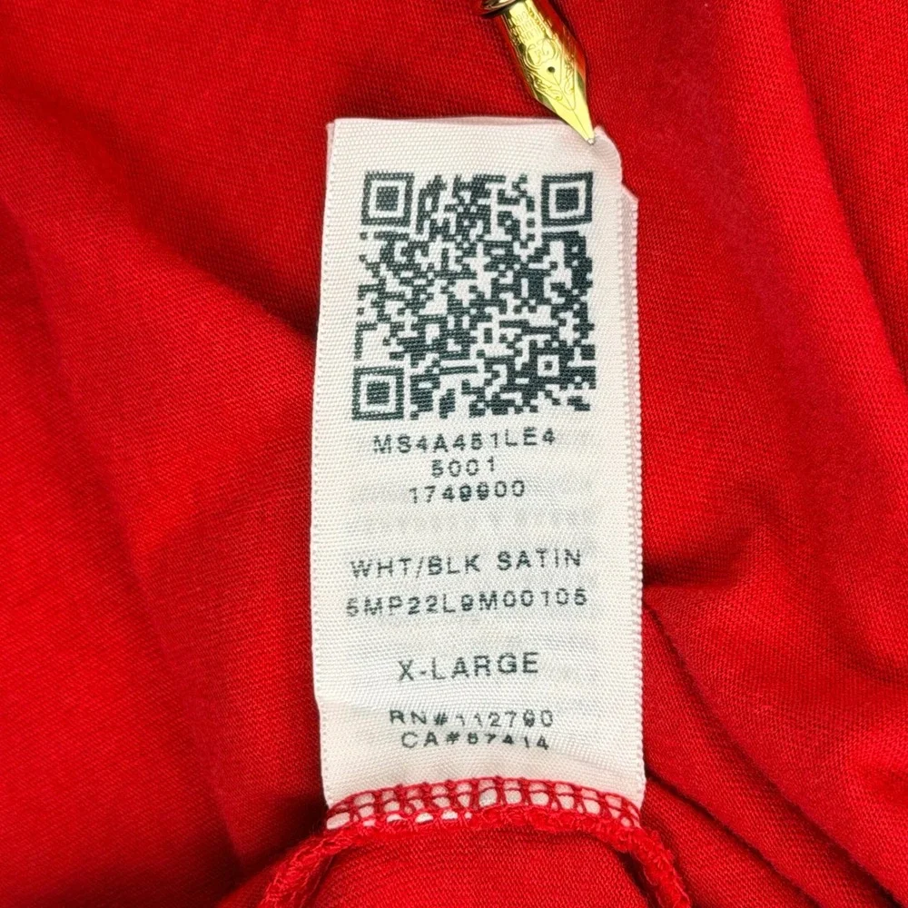 True Religion Graphic T-Shirt Mens XL Red 100% Cotton Made in USA Tonal Logo